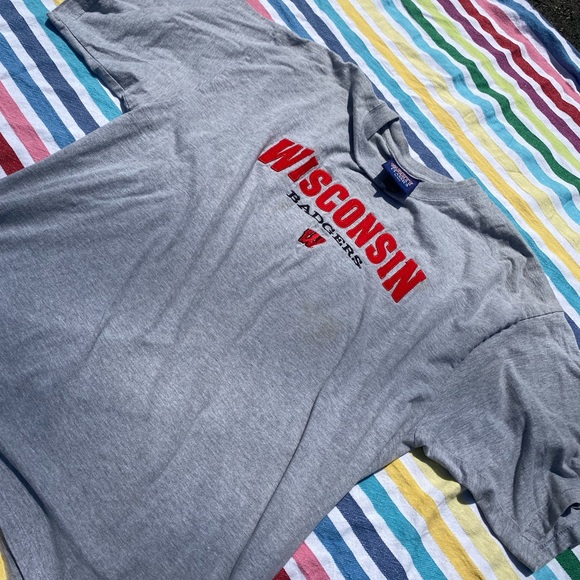 wisconsin badgers tee - Picture 3 of 3